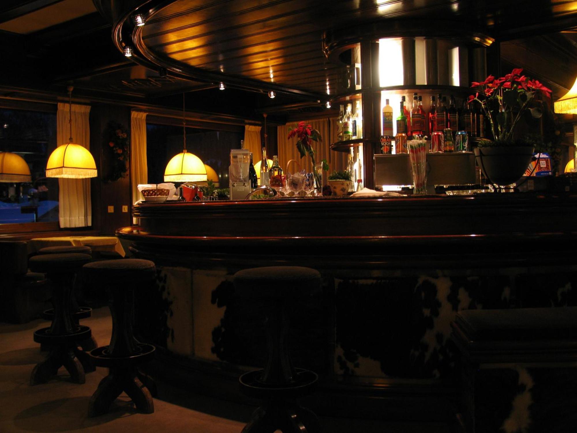 Hotel Corona ヴァル・ディ・ゾルド エクステリア 写真